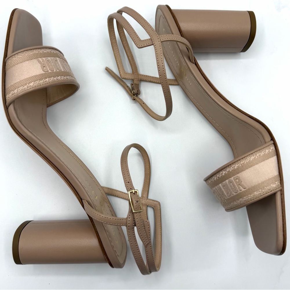 New Nib Christian Dior Embroidered Logo Nude Beige Dway 80 mm Heel Sandals EU 39 - Picture 5 of 10